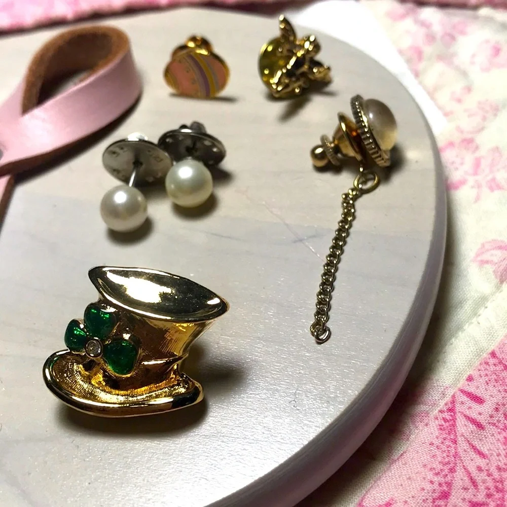 Vintage Lot of 12 Lapel Pins/Brooches